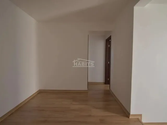 Imagem 5: Apartamento com 1 Dormitório À Venda com 55M² no Bairro Centro - Curitiba / Pr