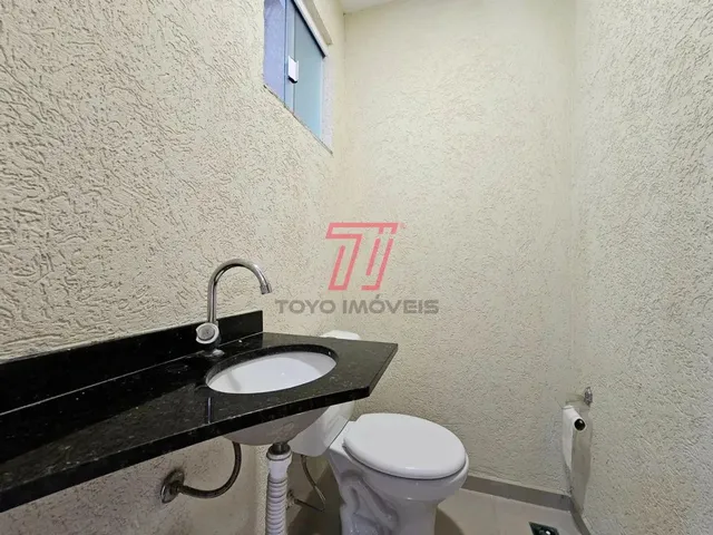 Imagem 5: Sobrado com 3 Dormitórios para Vender Ou Alugar no Bairro Pinheirinho