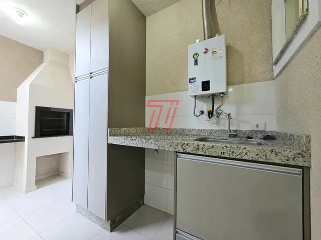 Imagem 8: Sobrado com 3 Dormitórios para Vender Ou Alugar no Bairro Pinheirinho