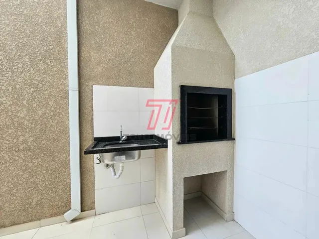 Imagem 15: Sobrado com 3 Dormitórios para Vender Ou Alugar no Bairro Pinheirinho