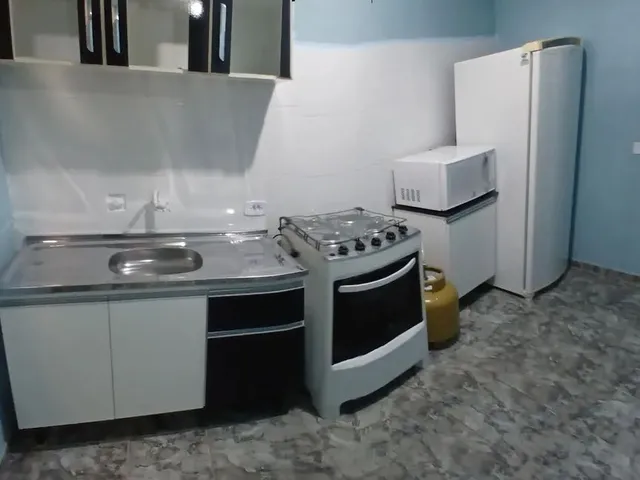 Imagem 4: Aluga-Se Quartos com Suíte e Mobilhado para Moças