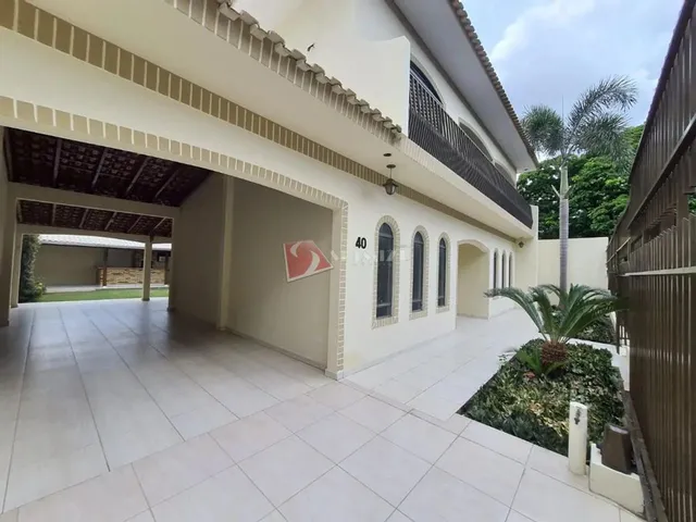 Imagem 7: Sobrado para Alugar em Maringá, Jardim Vitória, com 4 Quartos, com 269.5 M²
