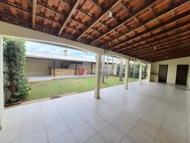 Imagem 3: Sobrado para Alugar em Maringá, Jardim Vitória, com 4 Quartos, com 269.5 M²