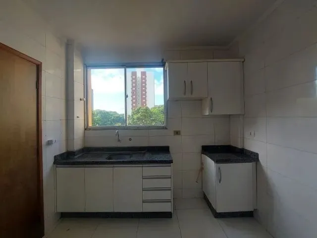 Imagem 3: Aluga-Se! Apartamento 3 Quartos (1 Suíte) - Zona 7