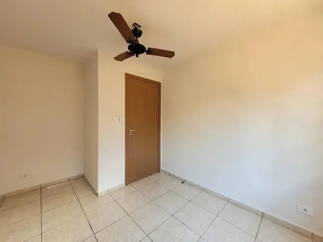 Imagem 14: Casa para Alugar em Maringá, Conjunto Habitacional Inocente Vila Nova Júnior, com 3