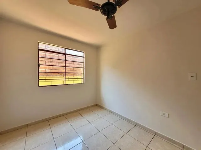 Imagem 12: Casa para Alugar em Maringá, Conjunto Habitacional Inocente Vila Nova Júnior, com 3