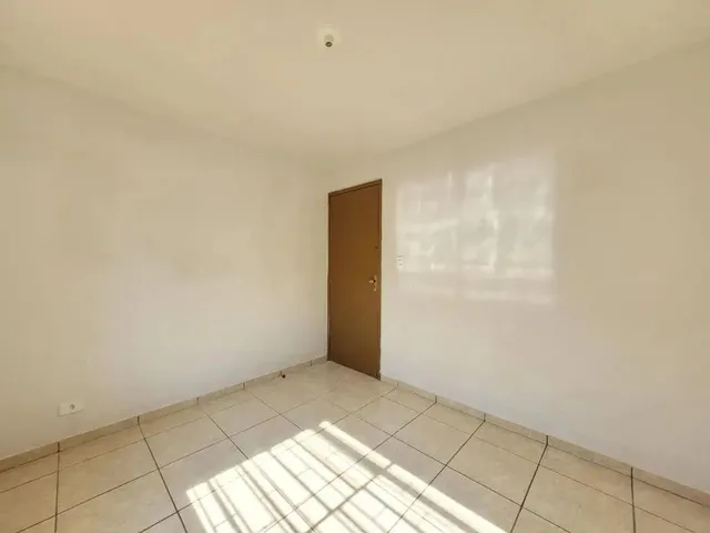 Imagem 13: Casa para Alugar em Maringá, Conjunto Habitacional Inocente Vila Nova Júnior, com 3