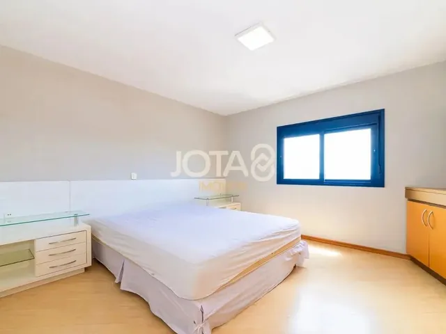 Imagem 3: Excelente Apartamento no Batel Excelente Apartamento no Batel - J8