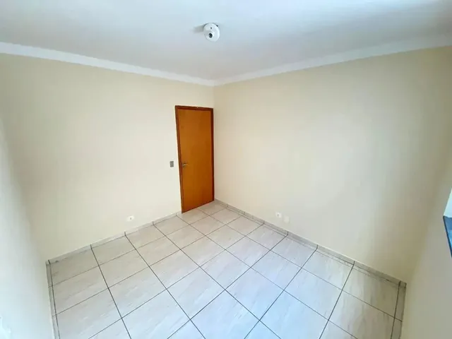 Imagem 15: Sobrado para Aluguel Tem 140 Metros Quadrados com 3 Quartos em Jardim Império do Sol