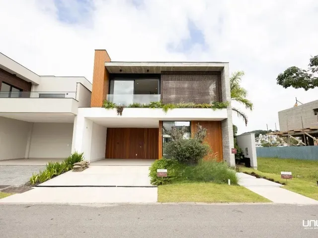 Imagem: Casa em Condominio com 3 Suítes na Pedra