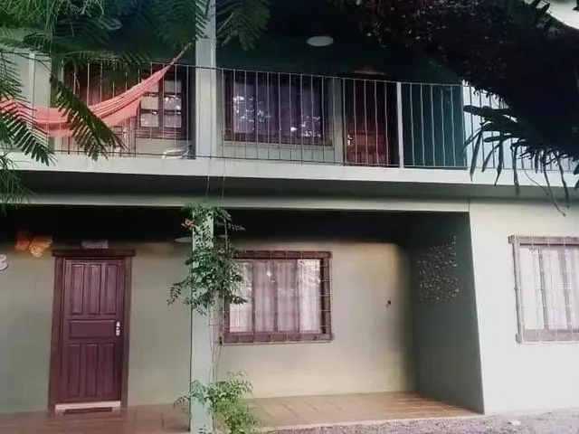Imagem: Casa com 07 Dormitórios na Praia da Pinheira