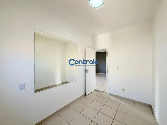 Imagem 11: Casa com 3 Dormitórios, Sendo 1 Suíte, 2 Vagas de Garagem, Localizada no Bairro Pagani