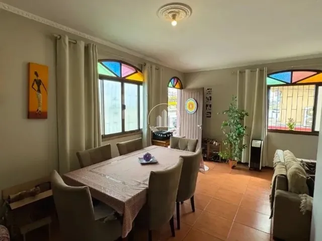 Imagem 3: Casa com 3 Quartos e Lojas Comerciais no Kobrasol - Cen