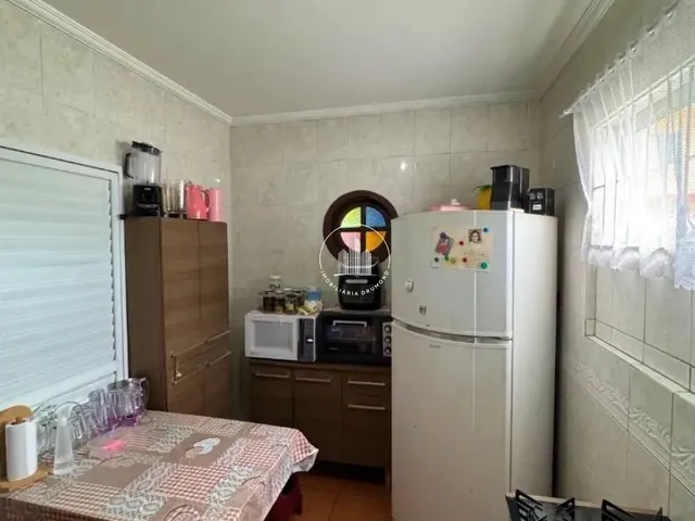 Imagem 4: Casa com 3 Quartos e Lojas Comerciais no Kobrasol - Cen