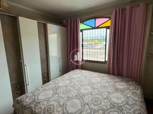Imagem 8: Casa com 3 Quartos e Lojas Comerciais no Kobrasol - Cen