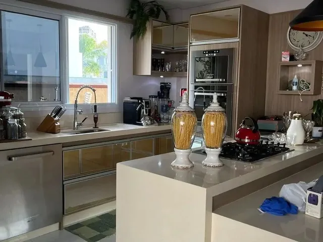 Imagem 4: Casa com 4 Dormitórios, Sendo 3 Suítes, Garagens para 2 Carros