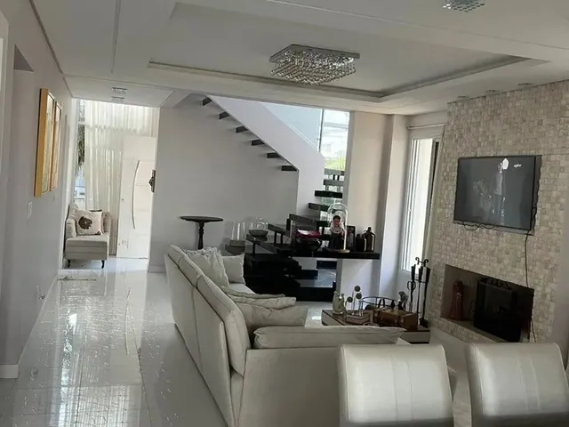 Imagem 8: Casa com 4 Dormitórios, Sendo 3 Suítes, Garagens para 2 Carros