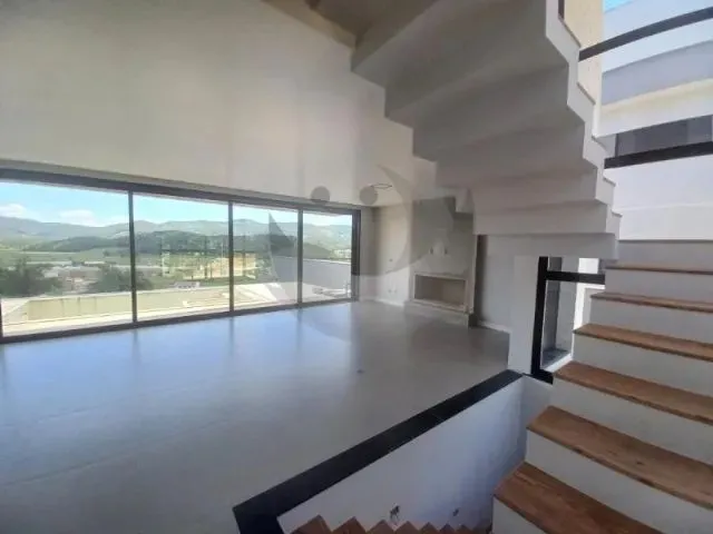 Imagem 2: Casa em Santo Amaro da Imperatriz 1 Suíte 2 Quartos e 1 Escritório Rua Pavimentada!