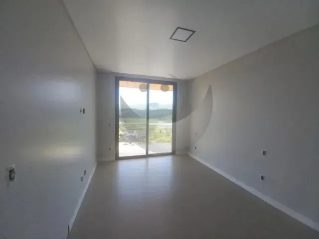 Imagem 3: Casa em Santo Amaro da Imperatriz 1 Suíte 2 Quartos e 1 Escritório Rua Pavimentada!