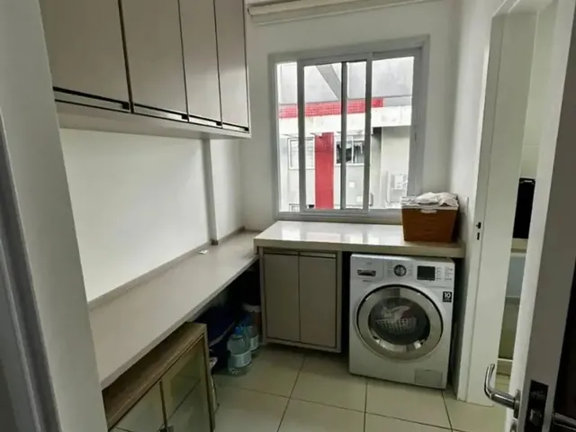 Imagem 7: Apartamento 02 Dormitórios Sendo Suite em Praia Comprida - São José - Sc