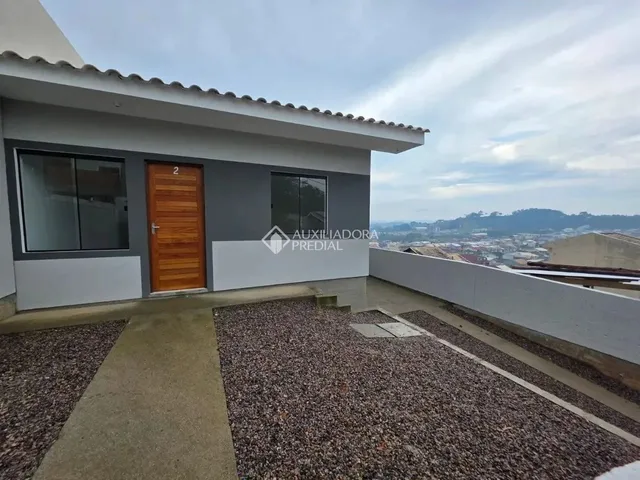 Imagem: Casa com Suíte À Venda no Jardins, Bela
