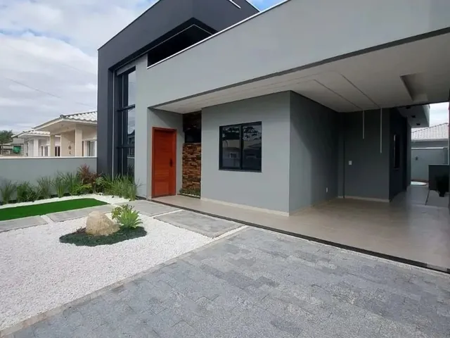 Imagem 9: Casa com 3 Dormitórios Sendo Uma Suíte, com Piscina.