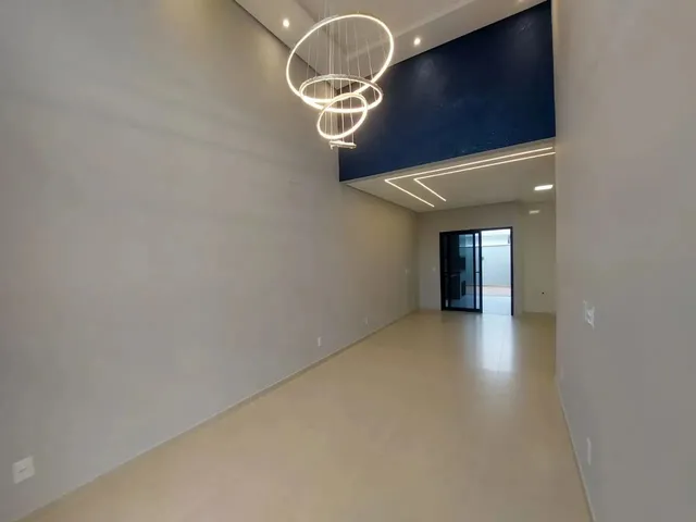 Imagem 6: Casa com 3 Dormitórios Sendo Uma Suíte, com Piscina.