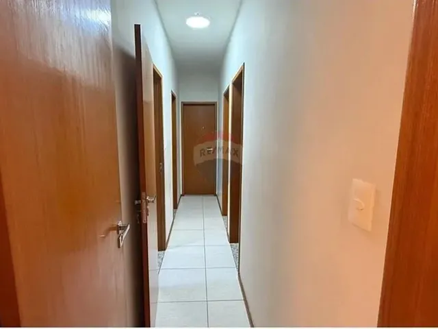 Imagem 5: Apartamento À Venda no Granbery Amplo, Tranquilo e em Excelente Estado de Conservação