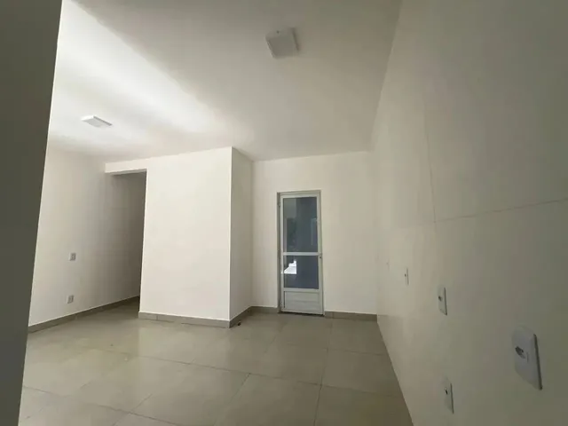 Imagem 11: Ve/Casa Geminada 02 Dormitórios Sendo 01 Suite no Bairro Potecas em São José-Sc