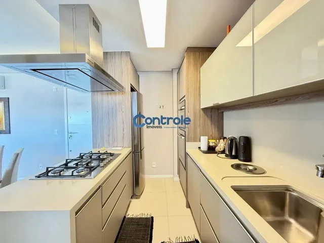 Imagem 7: Cobertura Mobiliada com Hidromassagem no Saint John Residence