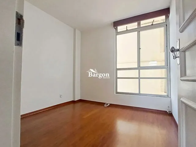 Imagem 7: Apartamento com 2 Quartos Sendo 1 Suíte a Venda no Centro de Juiz de Fora