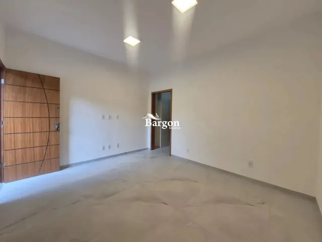 Imagem: Casa Duplex com 2 Suites À Venda no Bairro