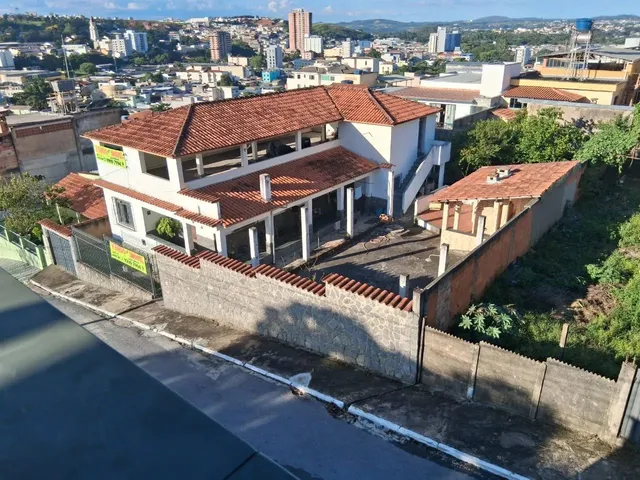 Imagem: Casa Ampla À Venda em São João del Rei