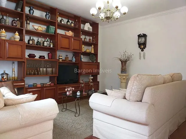 Imagem 3: Casa Linear com 4 Quartos Sendo 1 Suíte, Área Externa, Mais Edícula Completa a Venda
