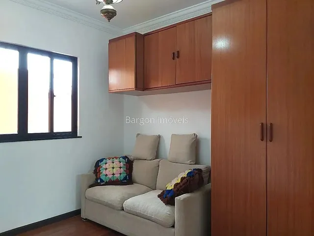Imagem 13: Casa Linear com 4 Quartos Sendo 1 Suíte, Área Externa, Mais Edícula Completa a Venda