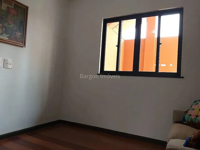 Imagem 15: Casa Linear com 4 Quartos Sendo 1 Suíte, Área Externa, Mais Edícula Completa a Venda