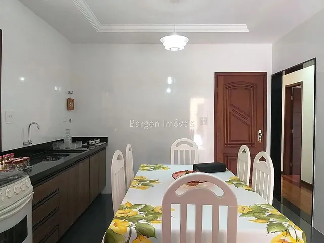 Imagem 12: Casa Linear com 4 Quartos Sendo 1 Suíte, Área Externa, Mais Edícula Completa a Venda