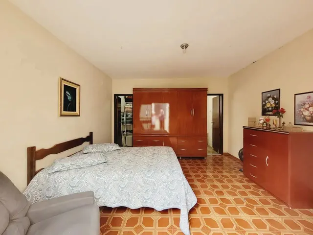 Imagem 7: Sobrado com 5 Quartos no Bairro de Lourdes