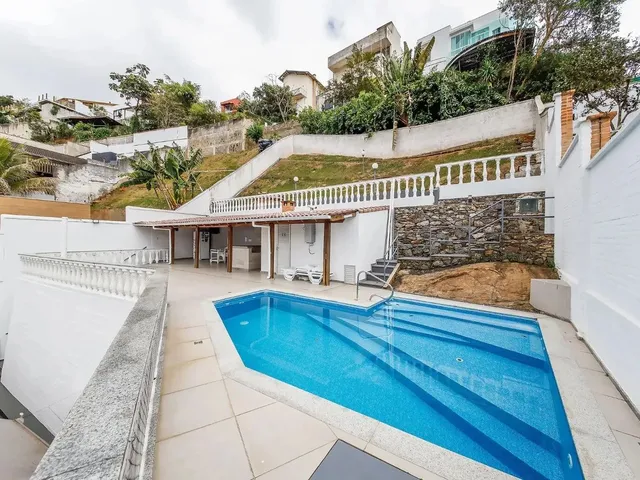 Imagem: Casa com 3 Suítes e Lazer para Venda