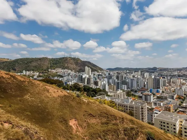 Imagem 15: 2 Quartos com Suíte, Varanda e Vaga no Granbery para Venda
