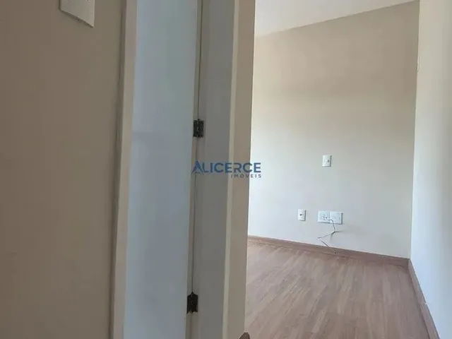 Imagem 7: Casa Duplex À Venda no Bairro São Pedro Excelente Localização - 3 Quartos