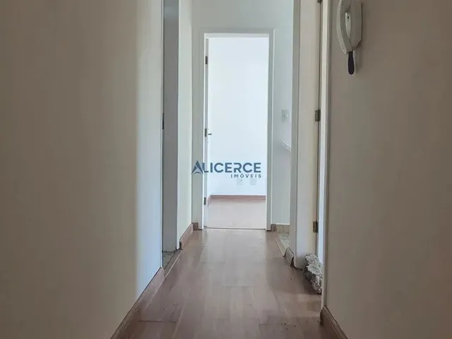Imagem 3: Casa Duplex À Venda no Bairro São Pedro Excelente Localização - 3 Quartos