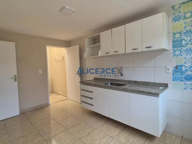 Imagem 14: Casa Duplex À Venda no Bairro São Pedro Excelente Localização - 3 Quartos