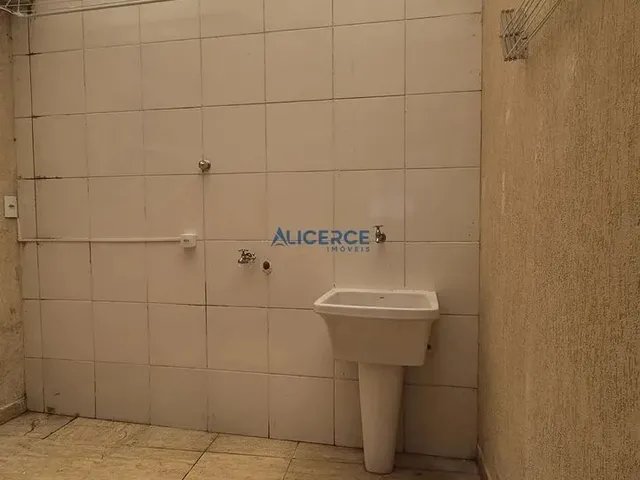 Imagem 15: Casa Duplex À Venda no Bairro São Pedro Excelente Localização - 3 Quartos