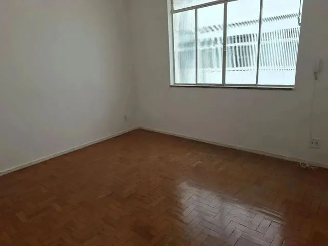 Imagem 2: Imóvel para Venda Possui 65 Metros Quadrados com 2 Quartos em Morro da Glória - Juiz De
