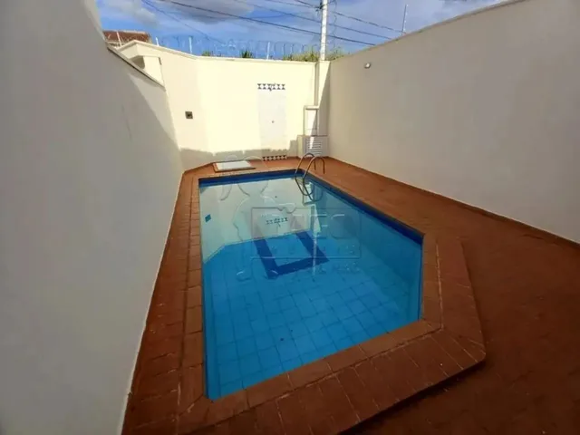 Imagem: A casa possui 3 Dormitórios, 1 Suíte, 4 Banheiros, 4