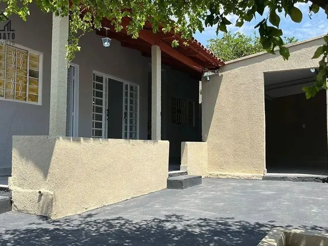 Imagem: Casa de Esquina Reformada em Senador Canedo