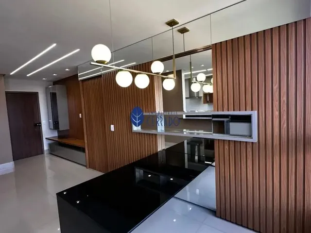 Imagem: O apartamento possui 2 Dormitórios, 1 Suíte, 2 Banheiros,