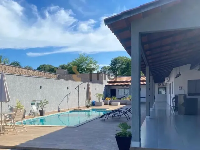 Imagem: Casa 4 Suítes Mobiliada - Aruanã