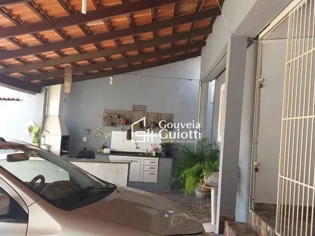 Imagem 2: Casa com 2 Dormitórios À Venda, 197 M² por R$ 350.000,00 - Polocentro L - Anápolis/Go